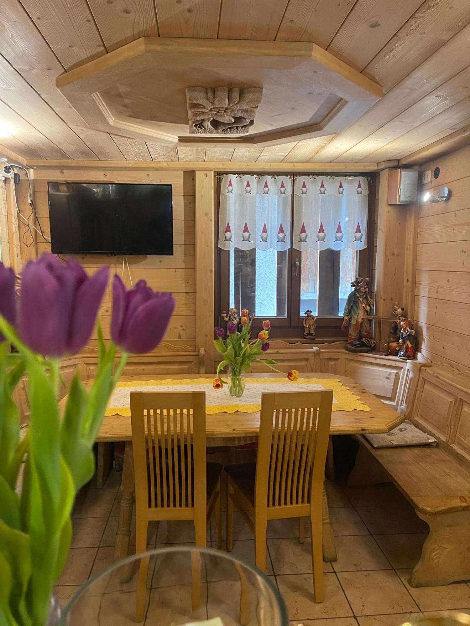 Chalet Valeruz Canazei Exterior photo